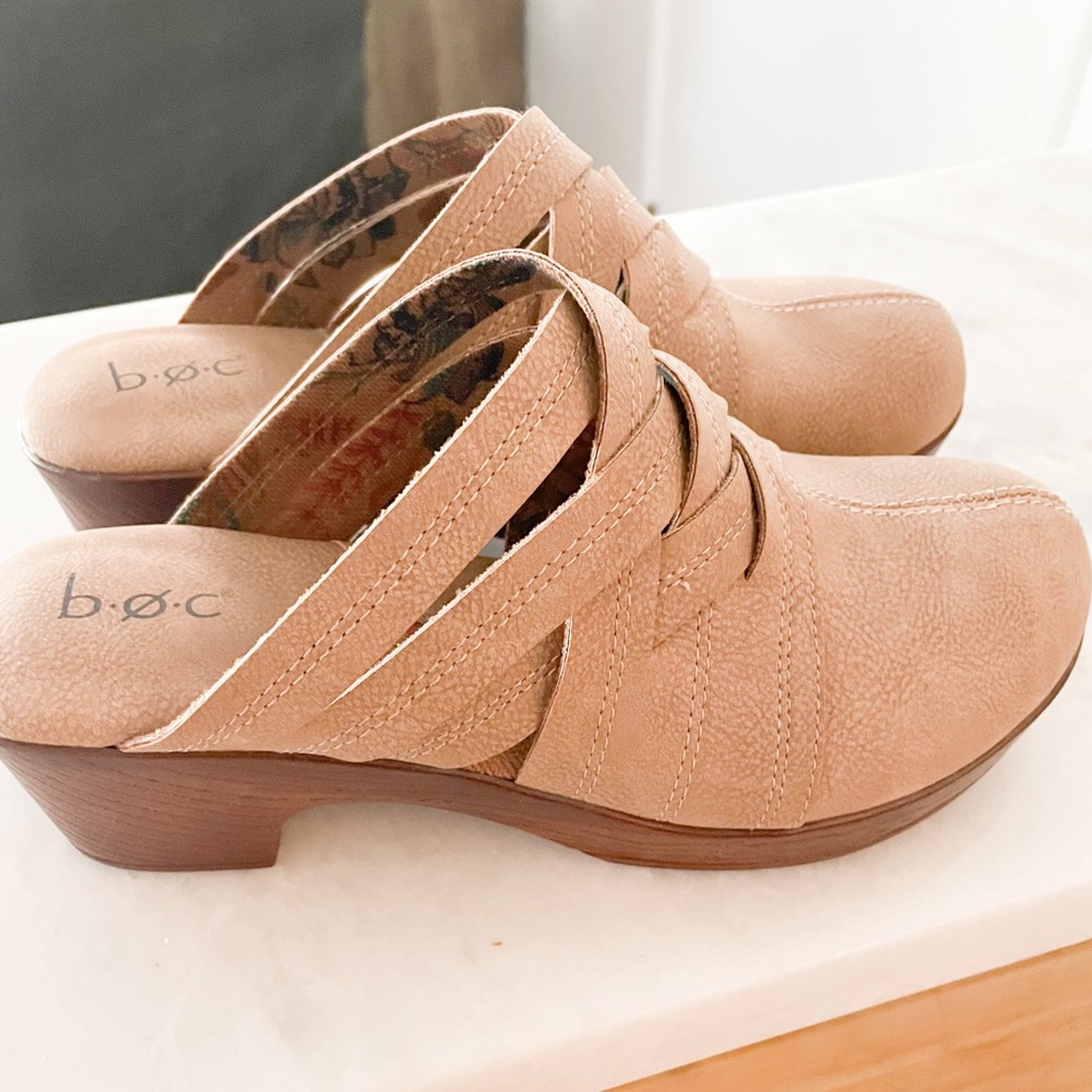 Boc clogs size 8 M